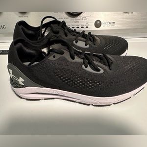 New Under Armour Hovr Sonic 5